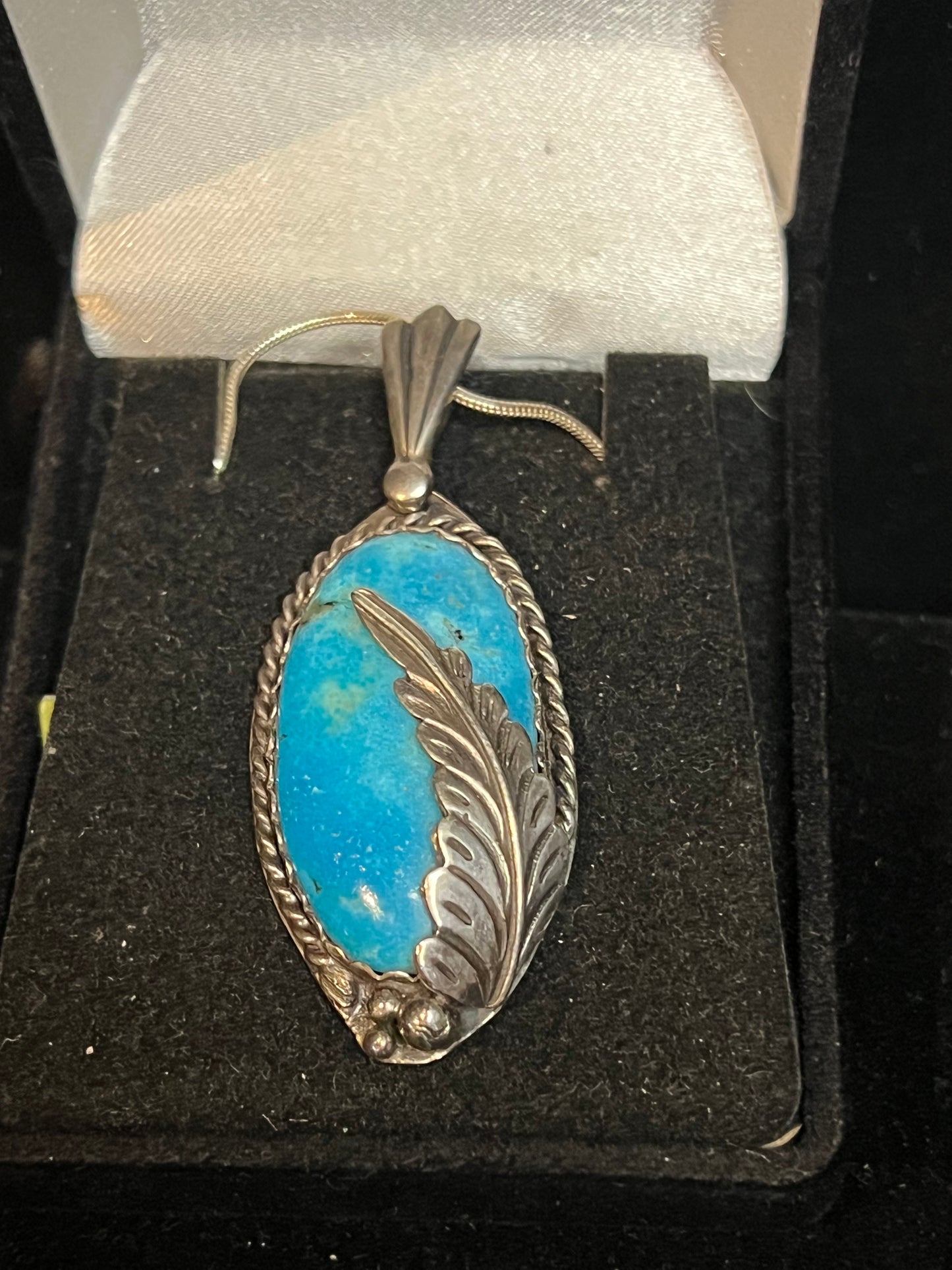 Kingman Turquoise Pendent